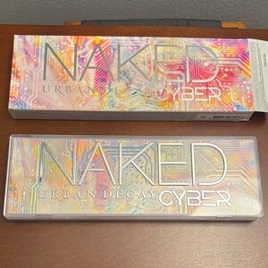 Urban Decay Cyber Palette with Holographic Design